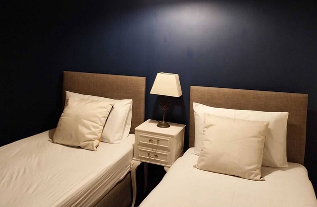 Charming 2BR House Close 2 Leeds City Centre Wi-Fi
