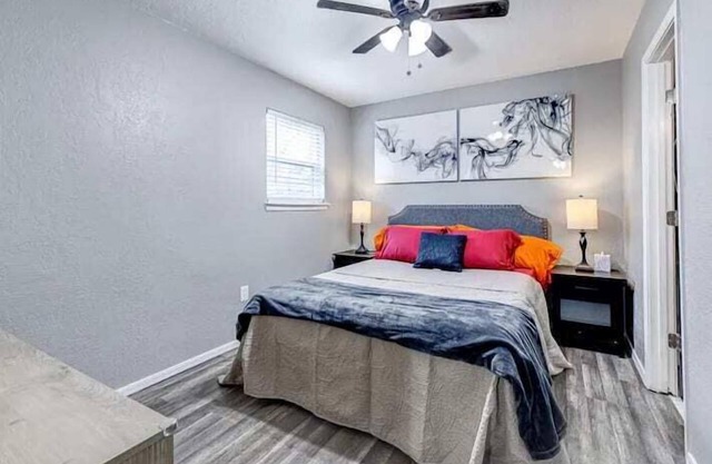 Charming 2BR in Central Lawton - Near Fort Sill!