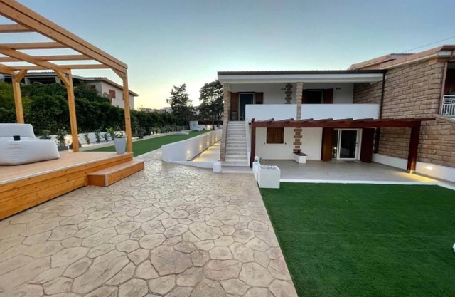 Charming 3-bedroom apartment in quaint S'Ena e Sa Chitta with large garden
