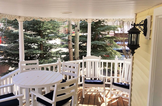 Encantador 3 bd / 1bth 1260 pies cuadrados (capacidad para 8 personas) alojamiento de lujo