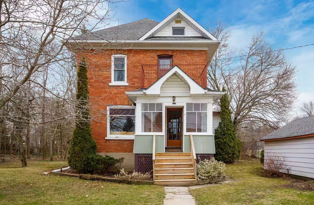 Charming 3 bed house, your gateway to Georgian Bay