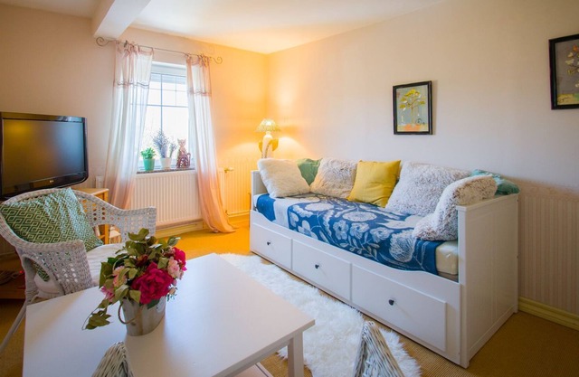 Charming 3 bedroom apartment in NP Bohemian Switzerland, outdoor pool