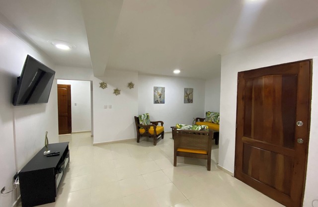 Charming 3-bedroom apartment with AC and WiFi in Santo Domingo