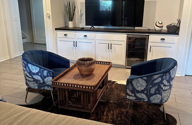 Charming 3-bedroom house by Overholser lake, Oklahoma City