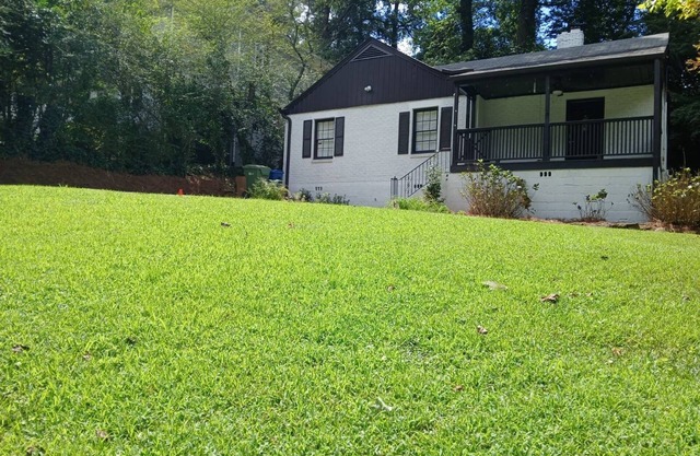 Charming 3-Bedroom Atlanta Retreat Near Midtown