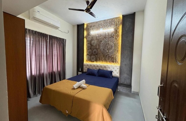 Charming 3-bedroom bungalow with WiFi, AC in peaceful Uchilakere