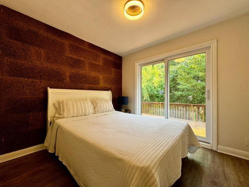 Charming 3 Bedroom Home In Richmond Hill