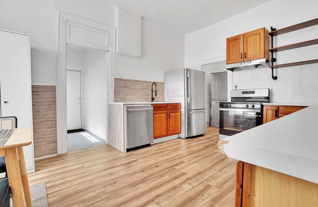 Charming 3-bedroom cottage right next to DOWNTOWN DENVER!