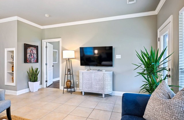 Charming 3-bedroom GATED Garden Home with POOL
