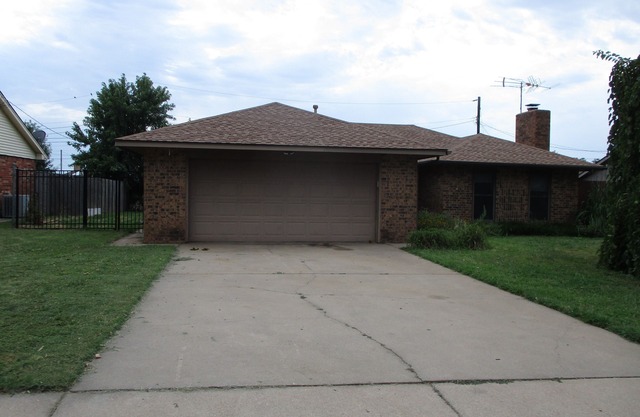 Charming 3-bedroom house with WiFi , AC and Jacuzzi in Ponca City
