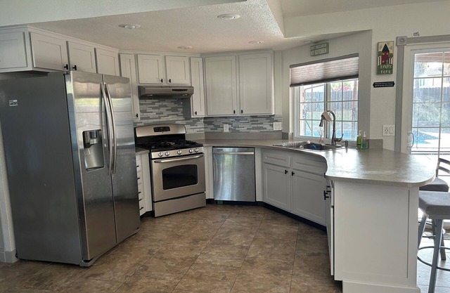 Charming 3-bedroom house in beautiful Sacramento near Sac State