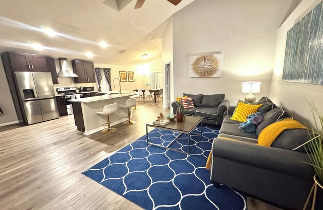 Charming 3-bedroom house in Orlando area near Disney