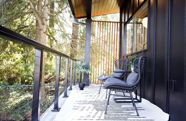 Charming 3-bedroom home close to Vancouver Downtown