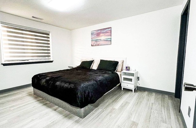 Charming 3- bedroom house with WiFi and AC in delightful Vancouver