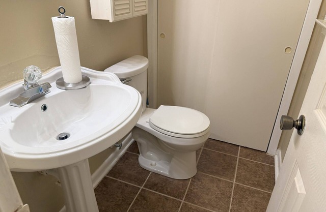 Charming 3-bedroom home in Augusta- sleeps 8!