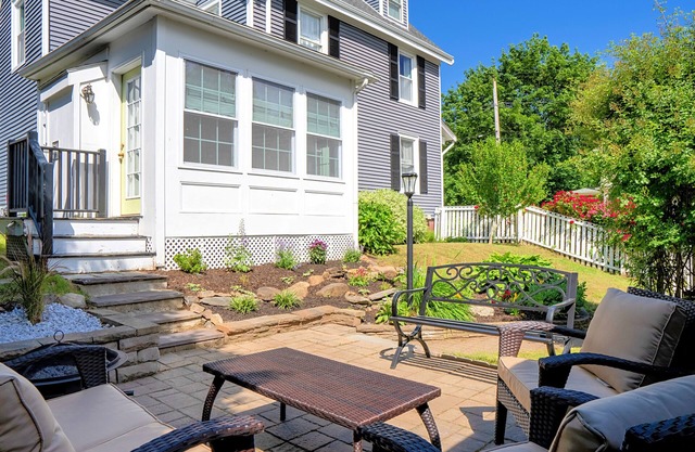 Charming 3-Bedroom Home Near Downtown Portsmouth!