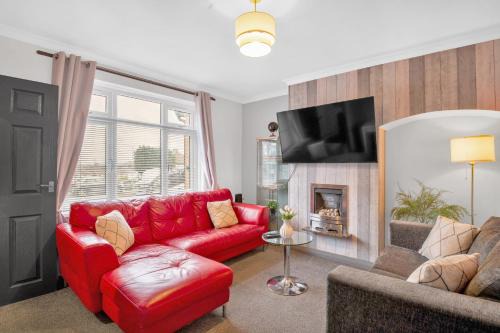 Charming 3-Bedroom House, Close To City Centre, Free Parking