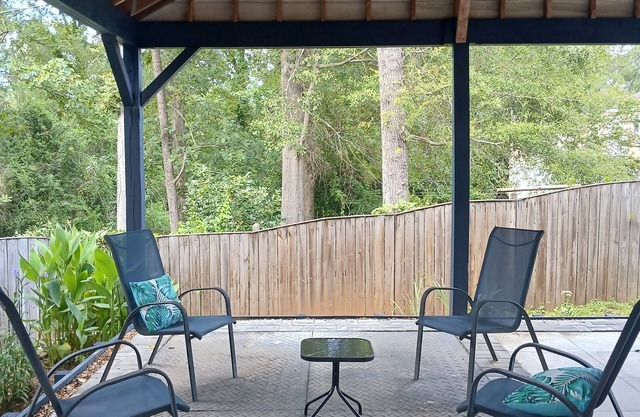 Charming 3-bedroom house in Columbia w/ Backyard! Just mins away from downtown!