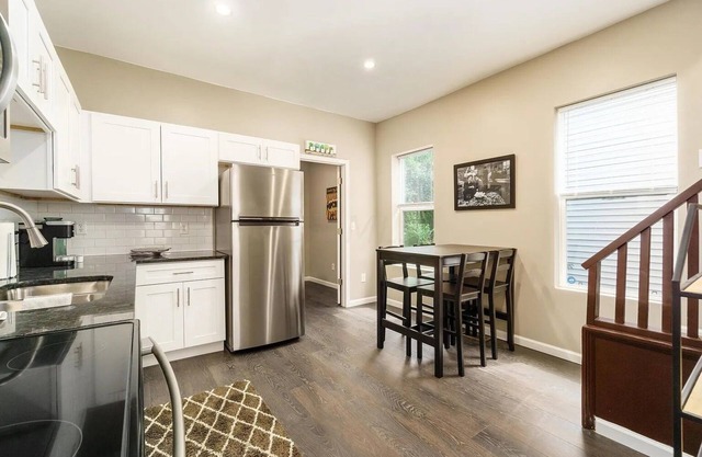 Charming 3-bedroom house in lovely Columbus with AC, WiFi