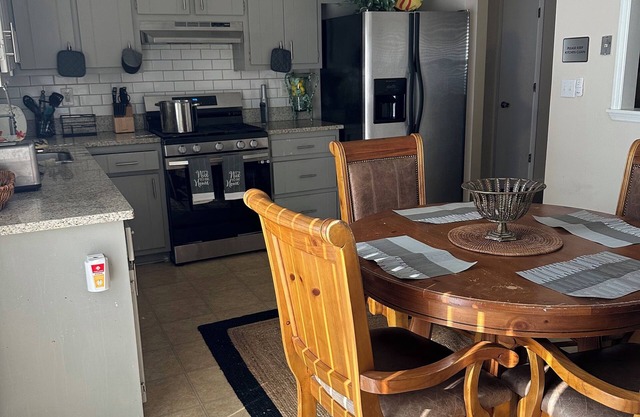 Charming 3-bedroom house with AC and WiFi in brilliant Atlanta