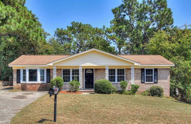Charming 3-bedroom house in Augusta