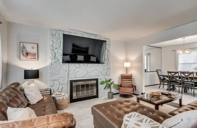 Charming 3-bedroom house in Shawnee with AC and WiFi
