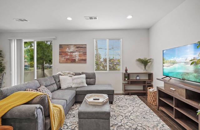 Charming 3-bedroom house in Orange