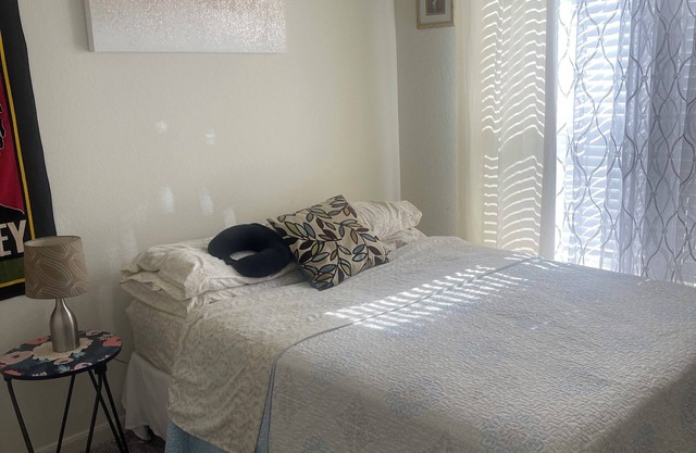 Charming 3-bedroom house with WiFi, AC in pleasant Ponder
