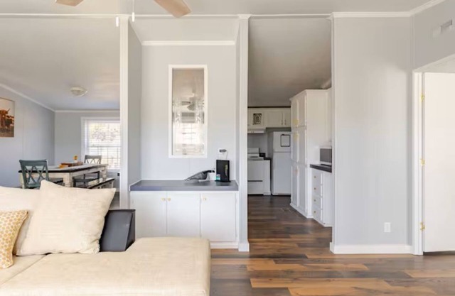 Charming 3-bedroom house with WiFi and AC in wonderful Yukon