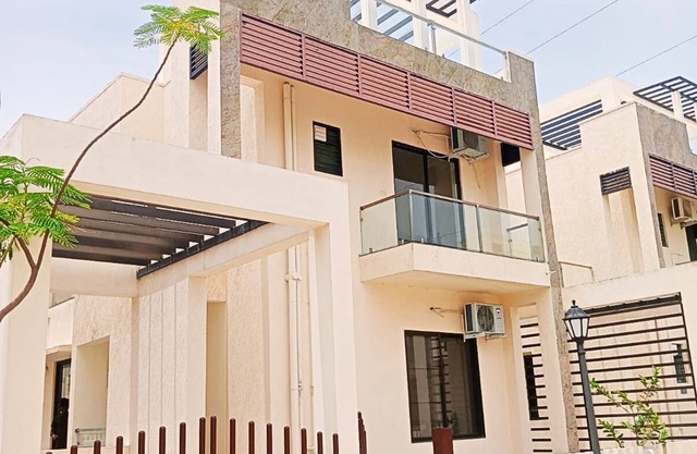Charming 3-bedroom villa with Private Pool, AC, and WiFi near Mahabalipuram