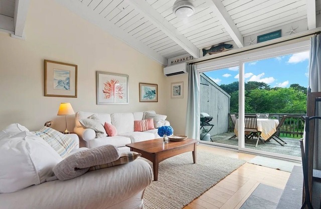 Charming 3-bedroom townhome in fabulous Nantucket. Walk to Madaket!