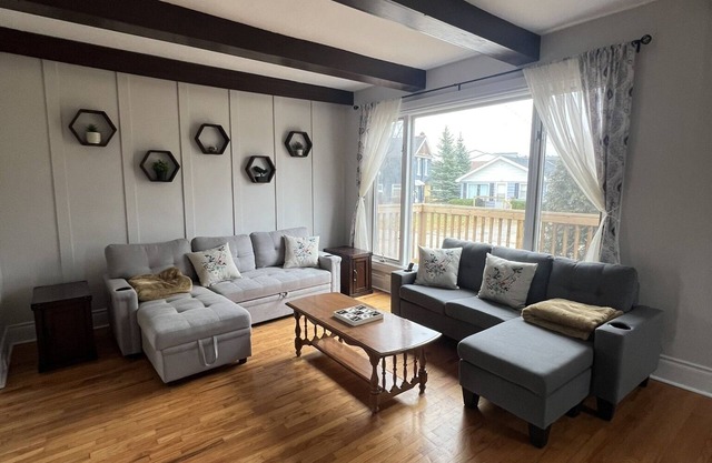 Charming 3 BR home by Georgian Bay