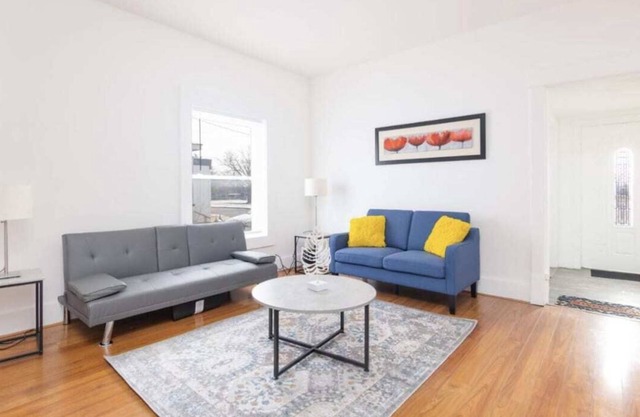 Charming 3 BR Home, in the heart of DSM!
