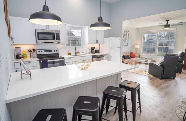 Charming 3br/2ba Gem Close to Downtown/ Riverwalk