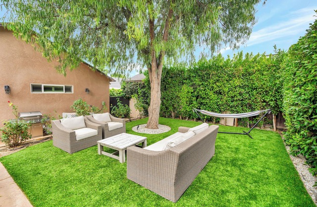 Charming 3BR W/ Ping-Pong & Spa!