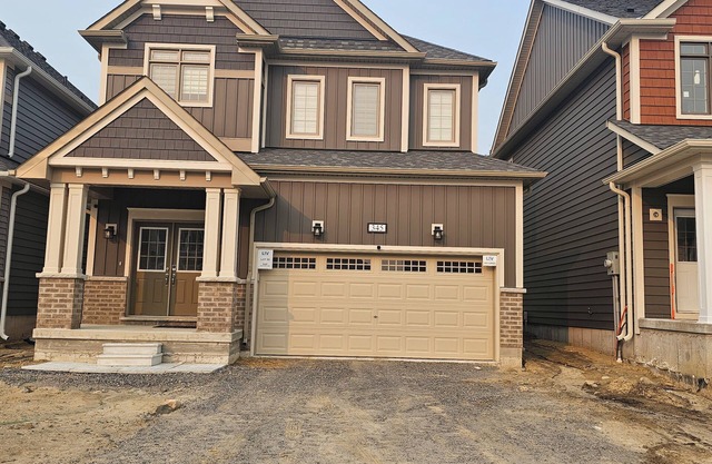 Charming 4-bedroom cottage in Gravenhurst with WiFi and AC