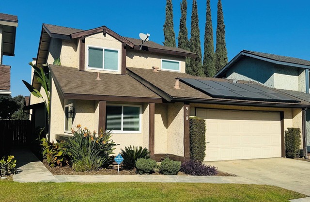 Charming 4-bedroom house with AC and WiFi in welcoming Visalia