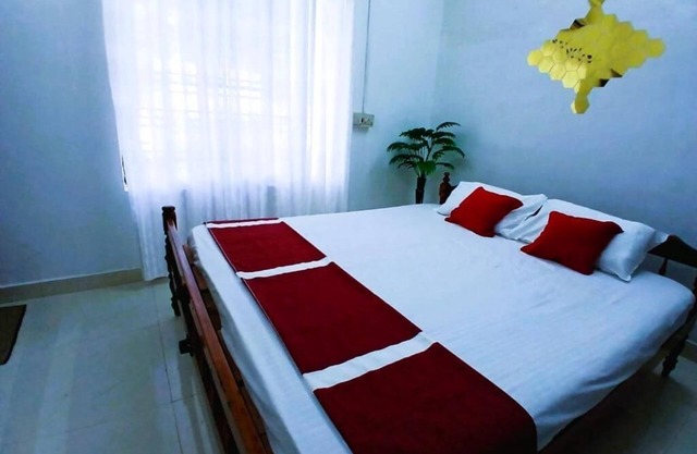 Charming 4-bedroom Layanila villa with WiFi, AC in serene Alappuzha