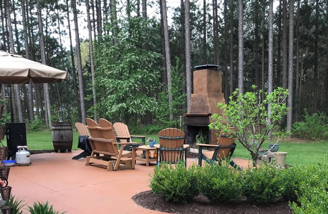 Charming 4-bedroom house in Interlochen. Your home away from home.
