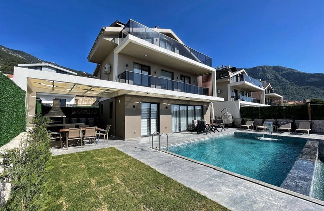 Charming 4-bedroom villa with Sauna and Jacuzzi in lovely Ölüdeniz