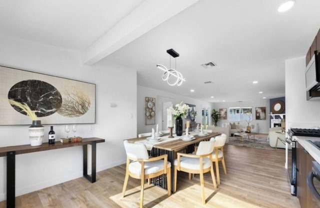 Charming 4-bedrooms villa 2 bathrooms in Glendora.Pet Friendly!