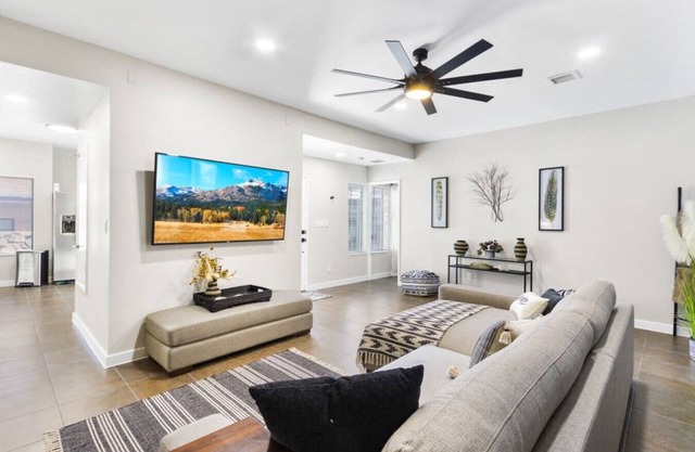 Charming 4 BR Retreat Near Fort Bliss