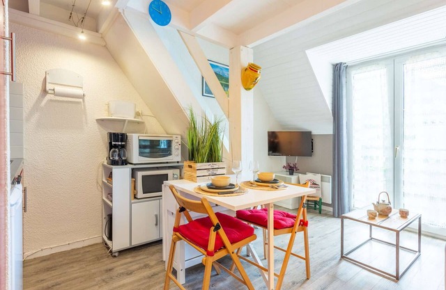Charming 4-Person Apartment Near Saint Lary with Free Shuttle and Ski Access