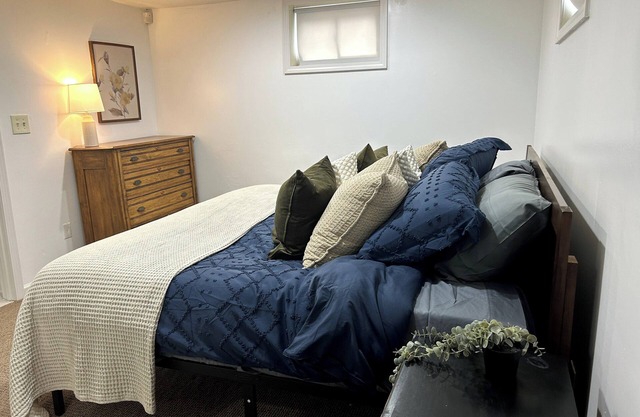 Charming 5-Bed Home inKC - Perfect4Long-term Stays