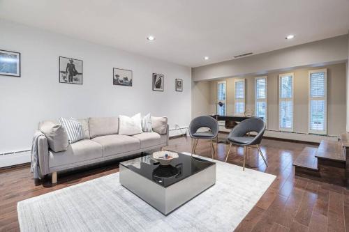 Charming 5-Bedroom Forest Hill Home