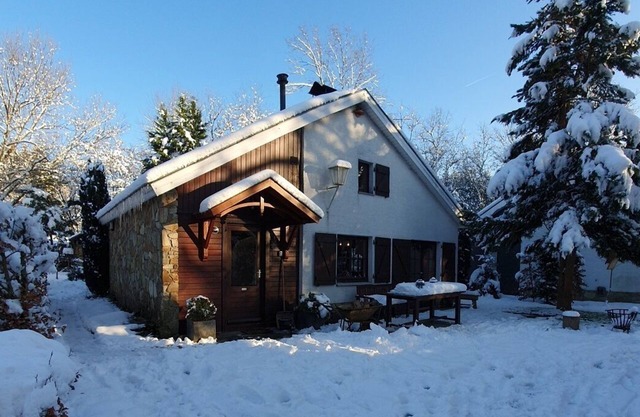 Chalet encantador y acogedor en una ubicación privilegiada en las Ardenas.