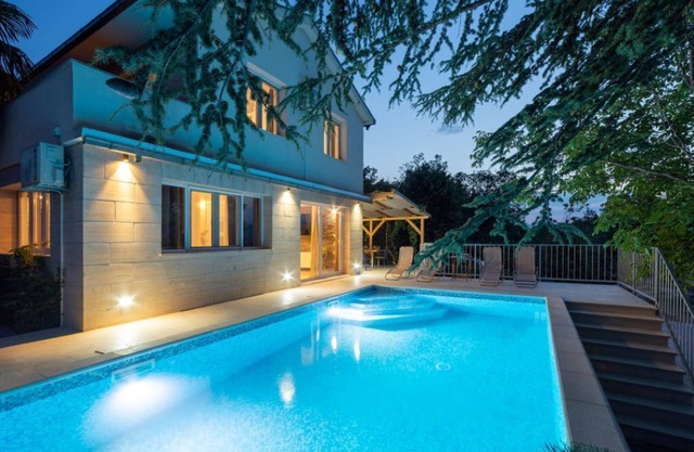 Charming and cozy villa with pool and fantastic outdoor area
