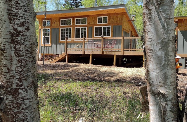 Charming and Secluded North Shore Cabin and Sauna two miles from Grand Marais!