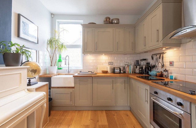 1 Bedroom Apartment In Kensal Green