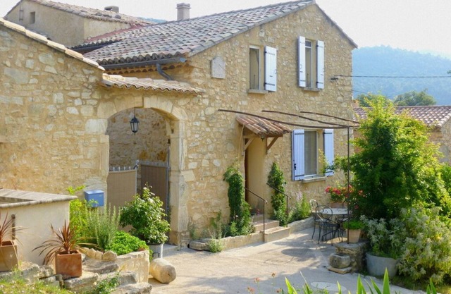 Charming and spacious gîte for 4 people